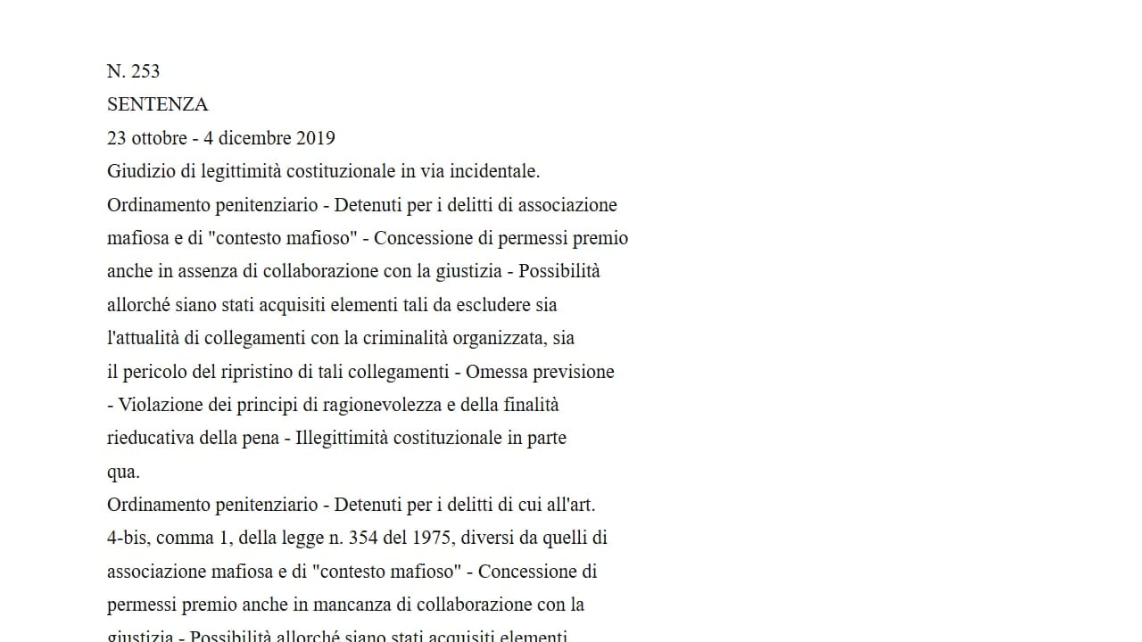 Black text on white: "N. 253", "SENTENZA", "23 ottobre - 4 dicembre 2019", "Giudizio di legittimità costituzionale in via incidentale", then the headnote on the prison system and prison leave without cooperation